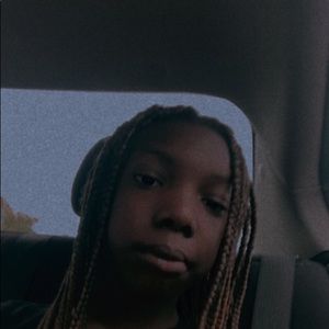 Meet your Posher, Ebony